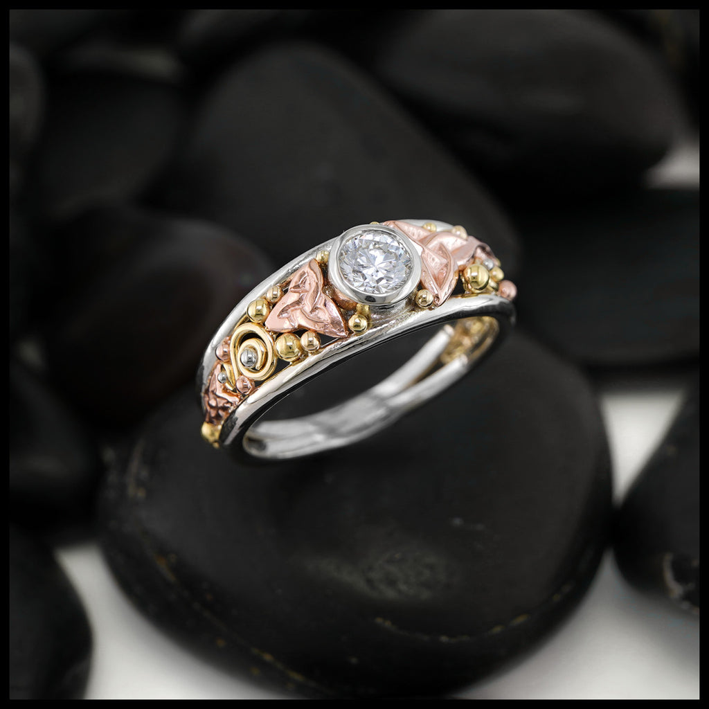 Celtic Knot Frame Ring with Diamond