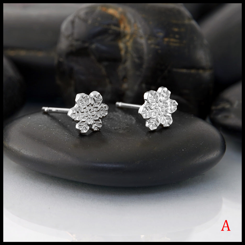 Dainty Snowflake Earrings in Gold: Style A
