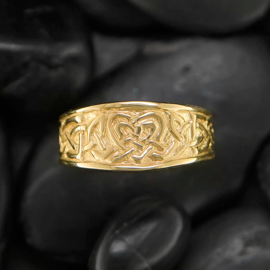 Ceol Mo Chridhe Ring in Gold
