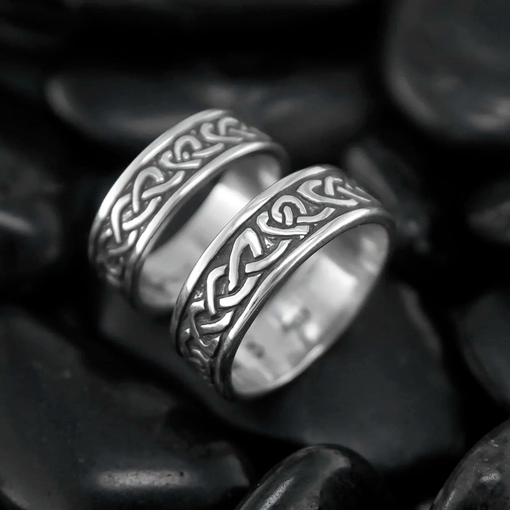 Celtic Heart Knot Band in Silver