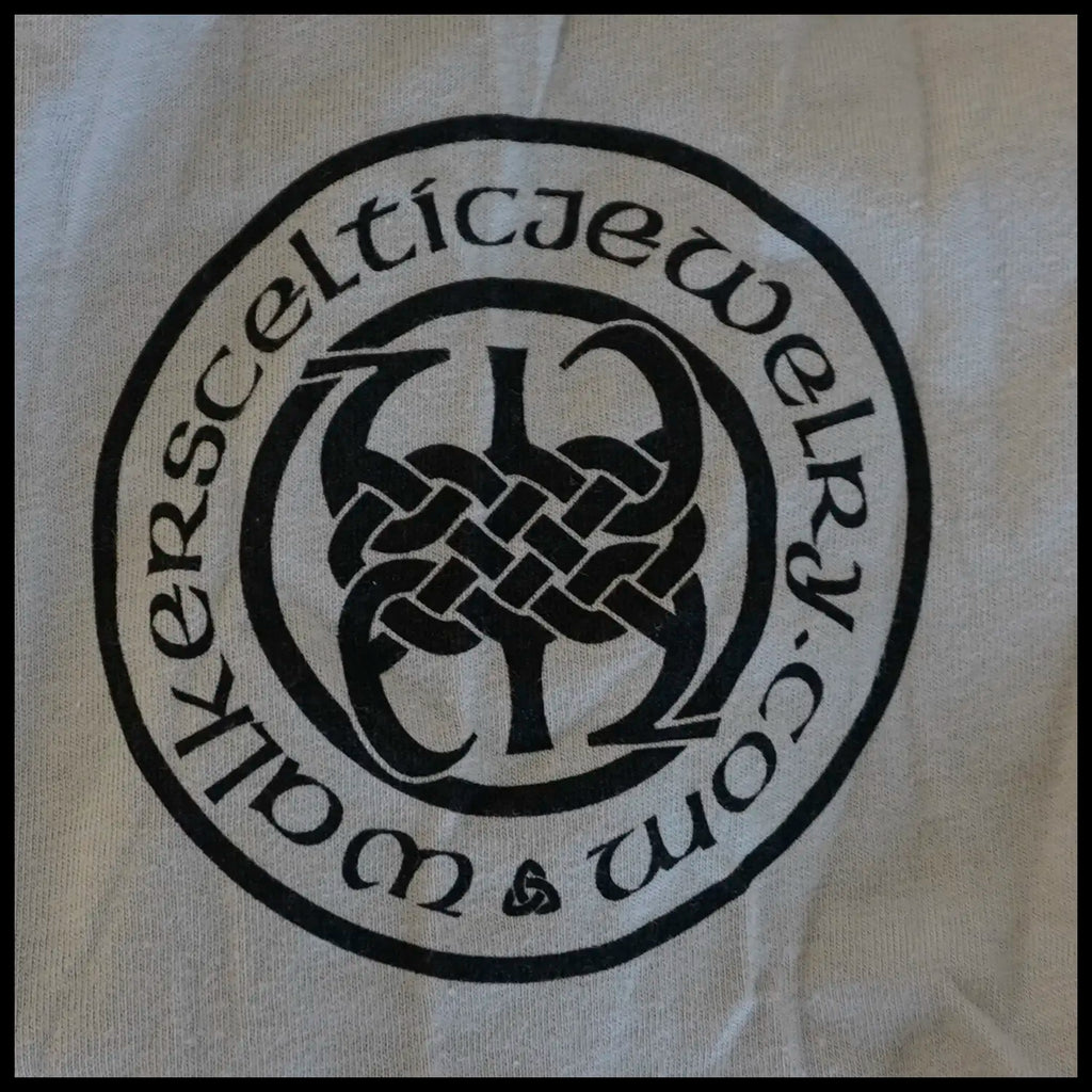 Logo of Celtic jewelry brand on the left sleeve of the Father's knot Shirt
