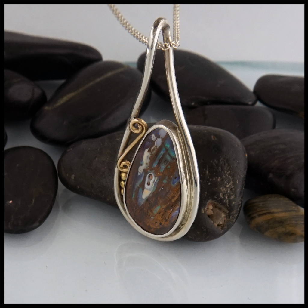 18Y Spiral and Beads, Opal