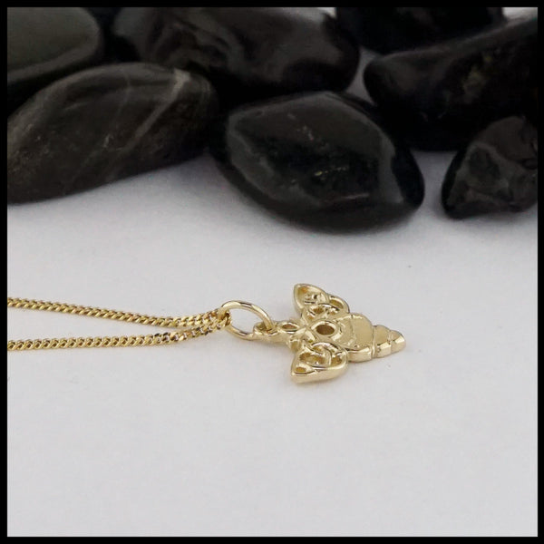 side view of pendant 