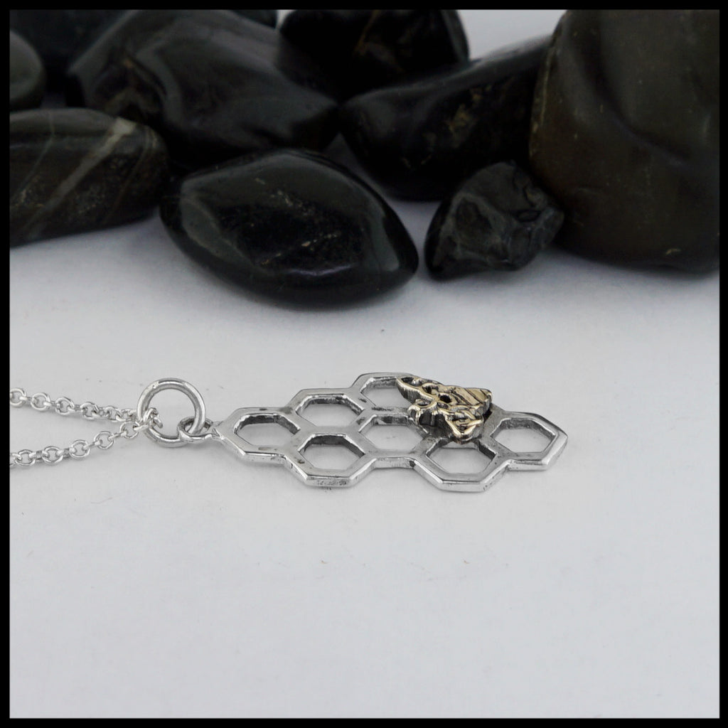side view of pendant 