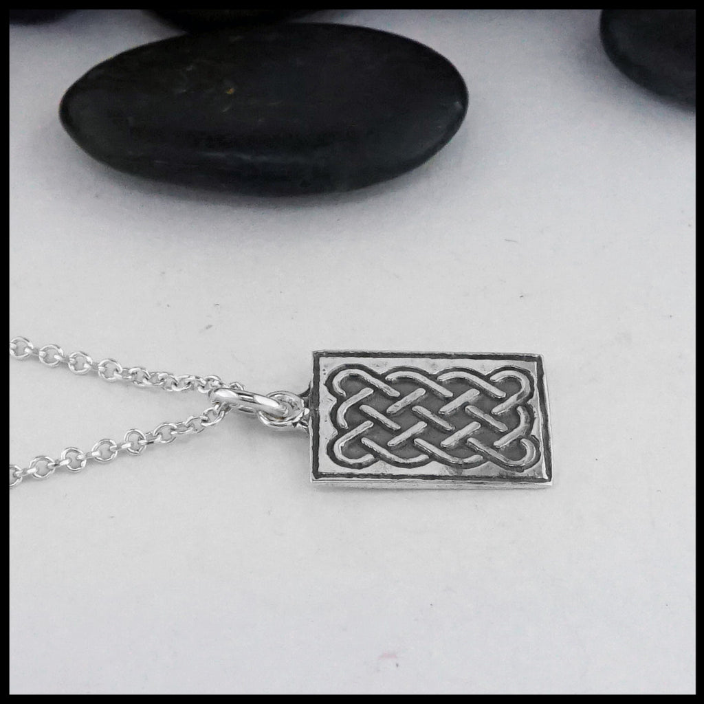 side view of pendant