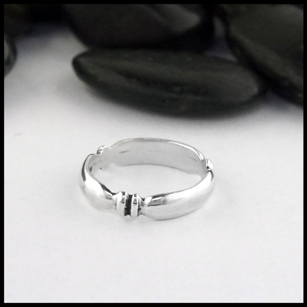 carved band 