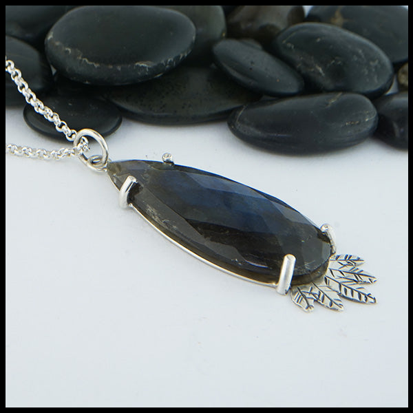Rose cut labradorite pendant in sterling silver