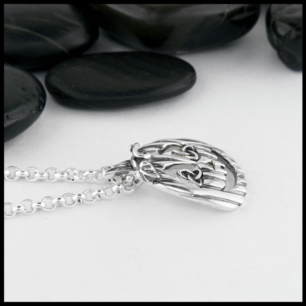 side view of pendant 