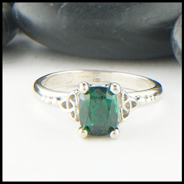 tsavorite twist ring 