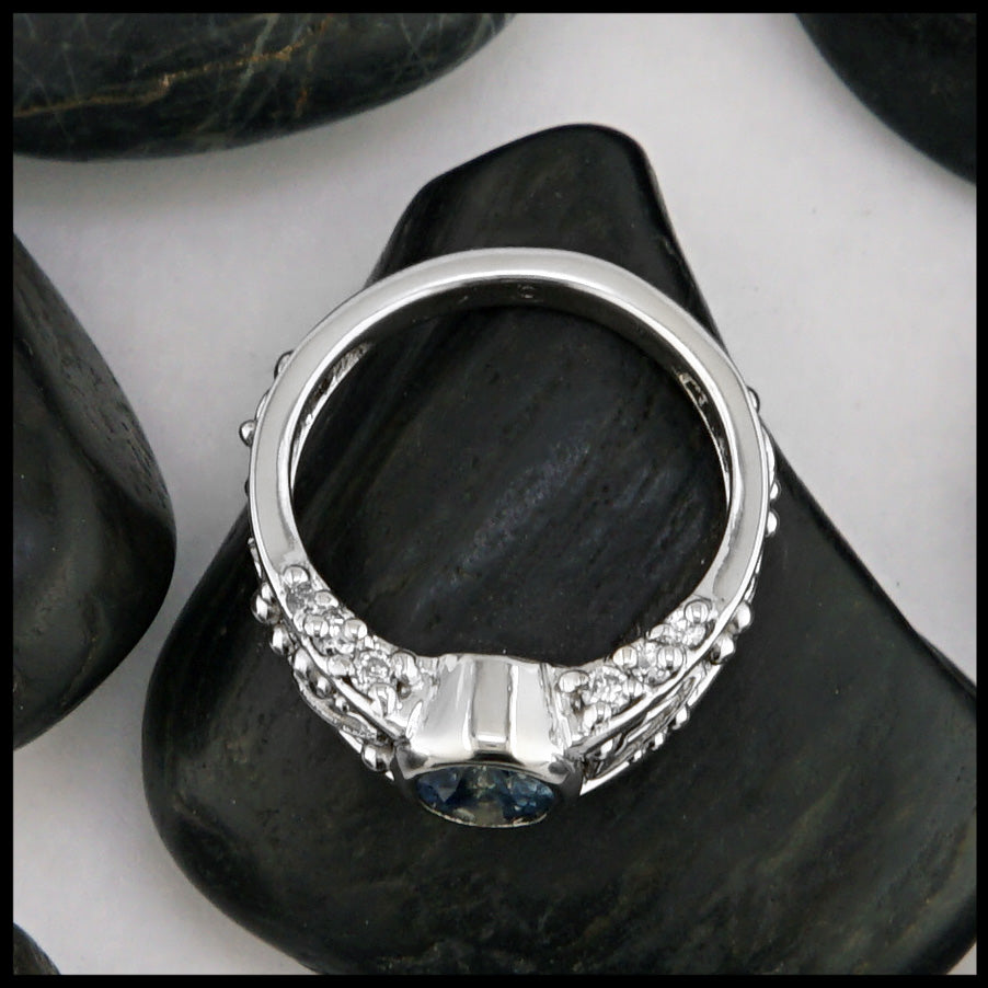 diamonds on top of band